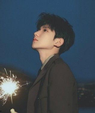 娱乐吃瓜男歌手恋情